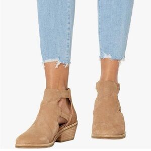 Eileen Fisher Vanda Tan Leather Cutout Booties â Womenâs Sz 9